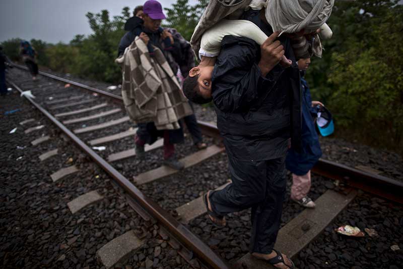 Exhausted Migrants Photo Gallery Muhammed Muheisen