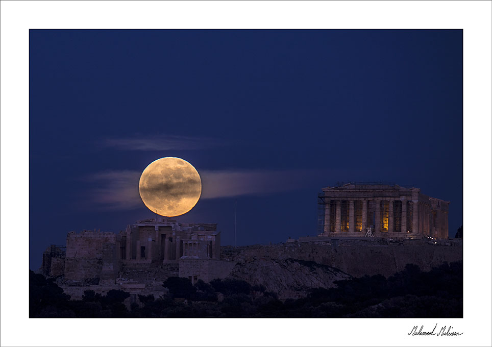 Print 1 - Full Moon Muhammed Muheisen